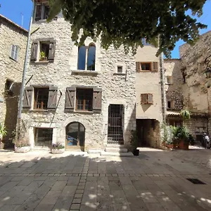 https://chambre-dhtes-les-tomettes.fr-provencehotel.com